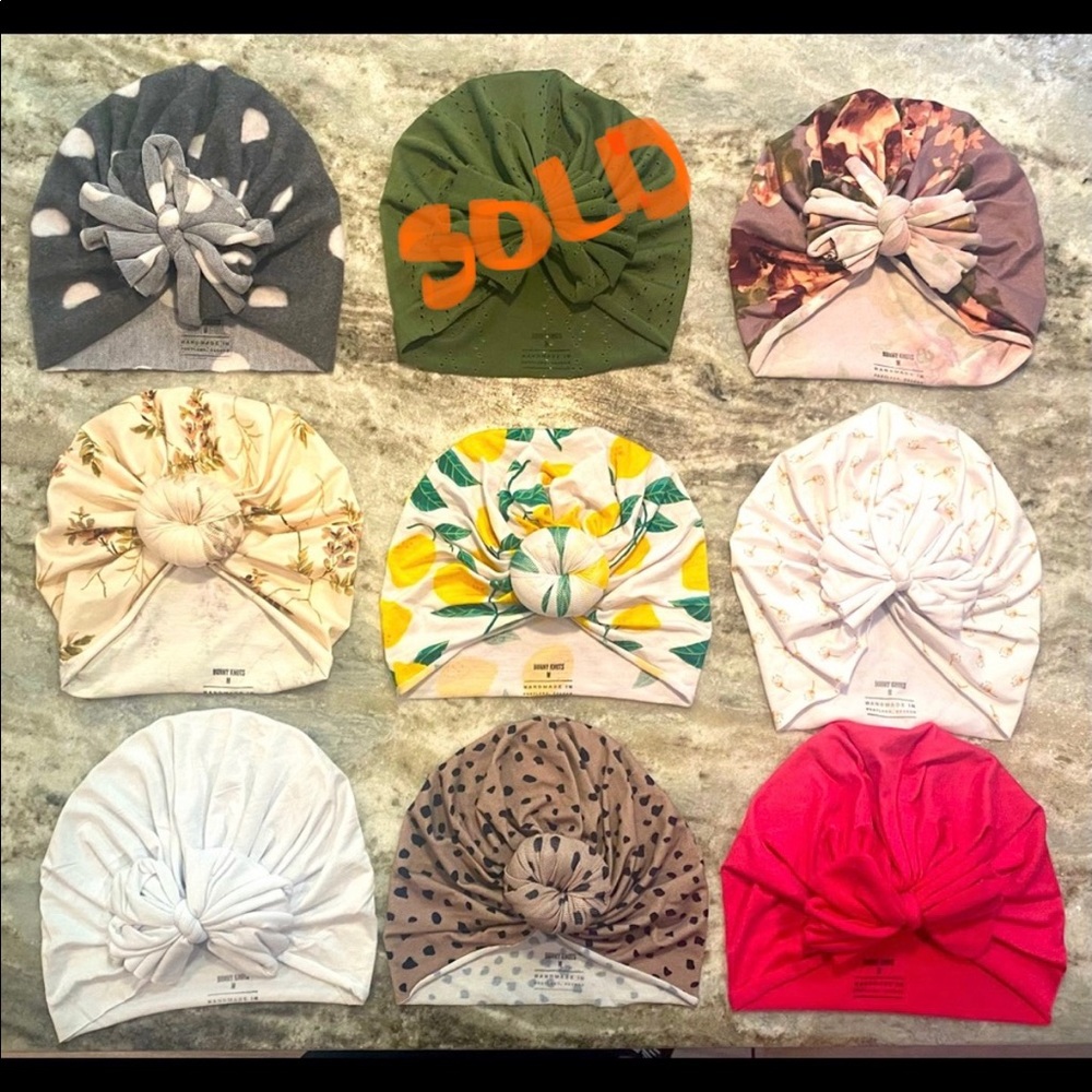 Bunny Knot original, handmade Turban. Size medium (1-4 years)